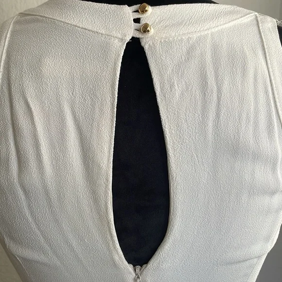 Studio F, Lace Dress - Picture 4 of 12